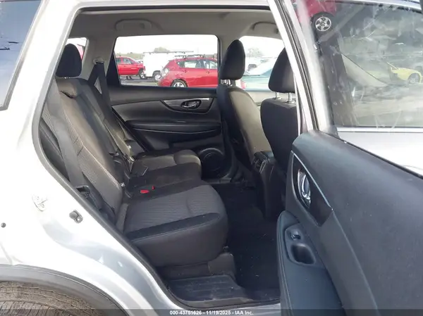 JN8AT2MV9KW372342 2019 NISSAN ROGUE - Image 8
