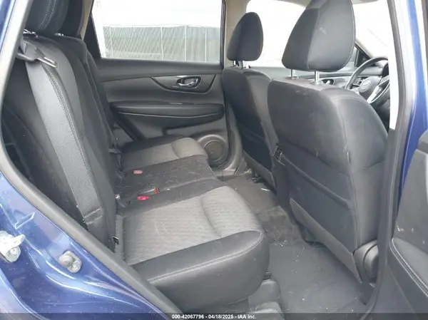 JN8AT2MV9KW375757 2019 NISSAN ROGUE - Image 8