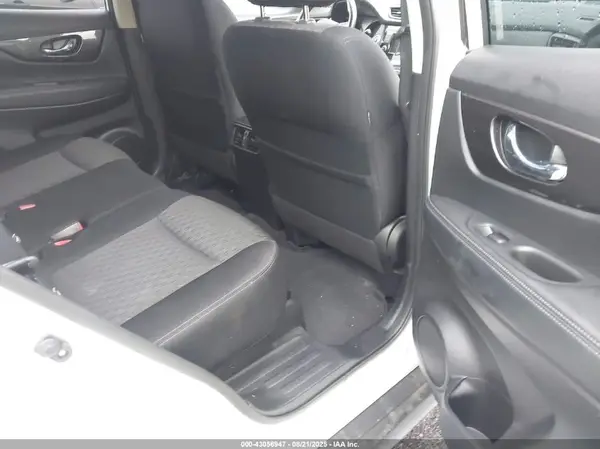 JN8AT2MV9KW377332 2019 NISSAN ROGUE - Image 8