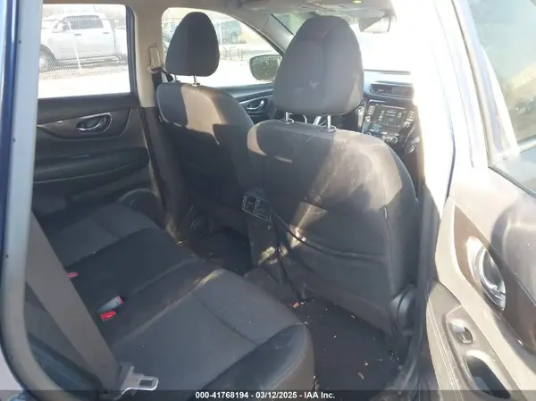JN8AT2MV9KW379176 2019 NISSAN ROGUE - Image 8
