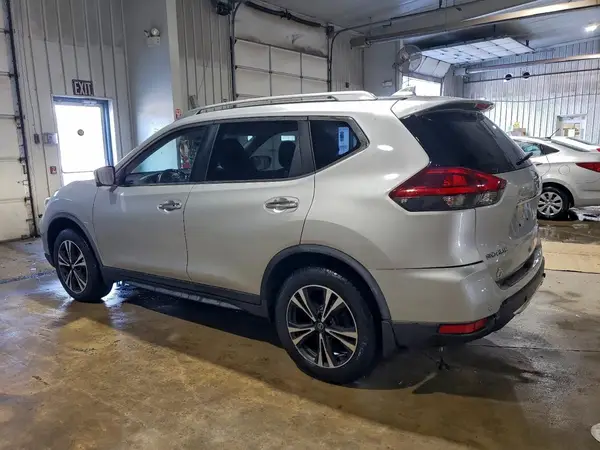 JN8AT2MV9KW380215 2019 NISSAN ROGUE - Image 2
