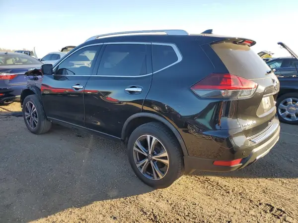 JN8AT2MV9KW381915 2019 NISSAN ROGUE - Image 2