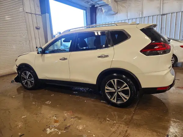 JN8AT2MV9KW382126 2019 NISSAN ROGUE - Image 2