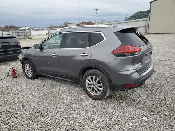 JN8AT2MV9KW386614 2019 NISSAN ROGUE - Image 2
