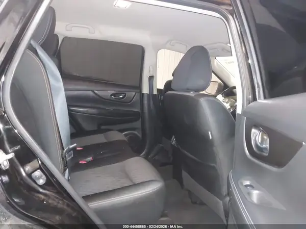 JN8AT2MV9KW387570 2019 NISSAN ROGUE - Image 8