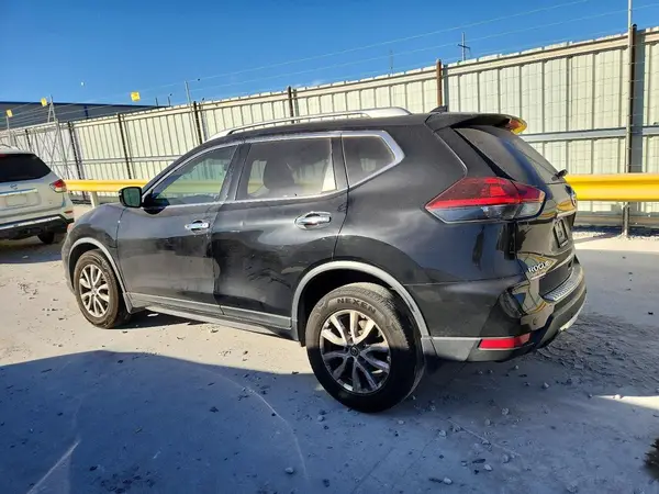 JN8AT2MV9KW392736 2019 NISSAN ROGUE - Image 2