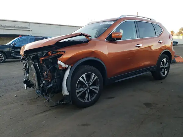 JN8AT2MV9KW392767 2019 NISSAN ROGUE - Image 1