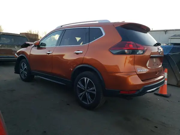 JN8AT2MV9KW392767 2019 NISSAN ROGUE - Image 2