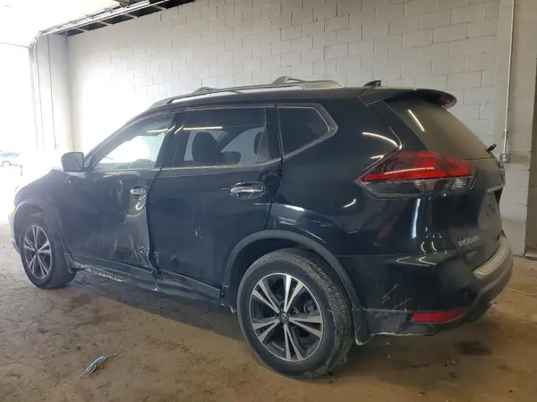 JN8AT2MV9KW396219 2019 NISSAN ROGUE - Image 2