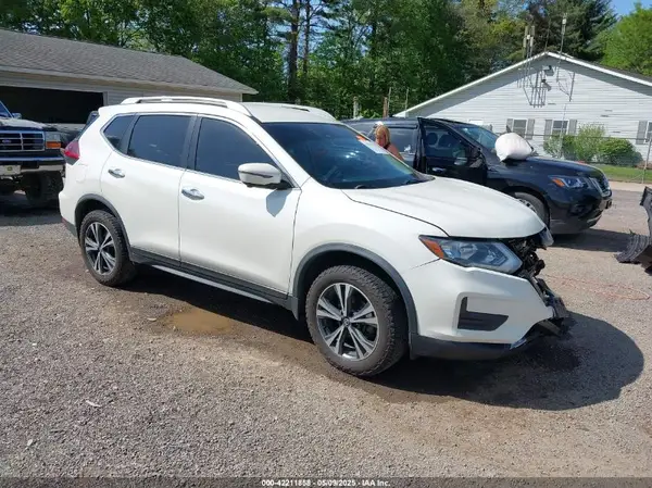 JN8AT2MV9KW397323 2019 NISSAN ROGUE - Image 1
