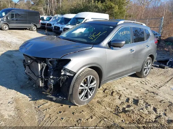 JN8AT2MV9KW397614 2019 NISSAN ROGUE - Image 2