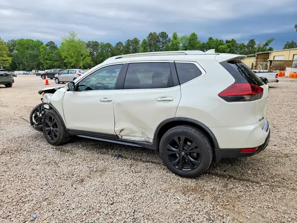 JN8AT2MV9KW402004 2019 NISSAN ROGUE - Image 2