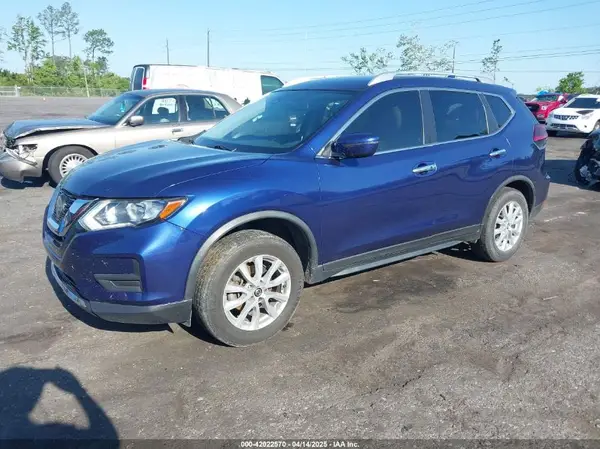 JN8AT2MV9LW104697 2020 NISSAN ROGUE - Image 2