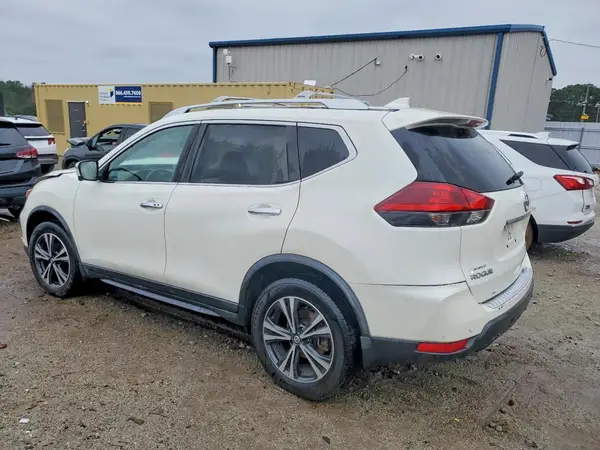 JN8AT2MV9LW106529 2020 NISSAN ROGUE - Image 2
