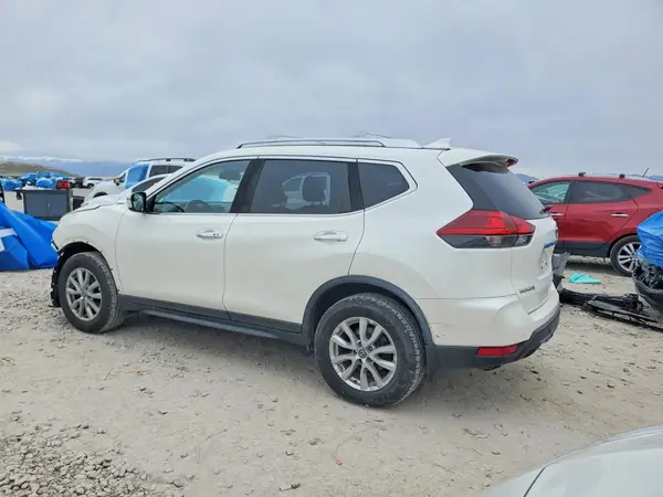 JN8AT2MV9LW112864 2020 NISSAN ROGUE - Image 2