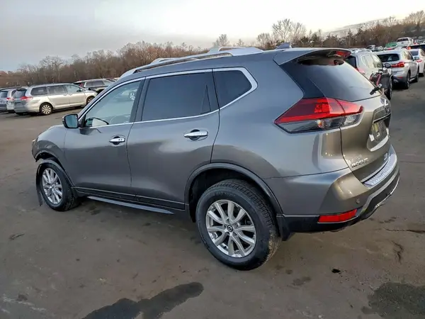 JN8AT2MV9LW118700 2020 NISSAN ROGUE - Image 2