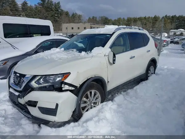 JN8AT2MV9LW120737 2020 NISSAN ROGUE - Image 2
