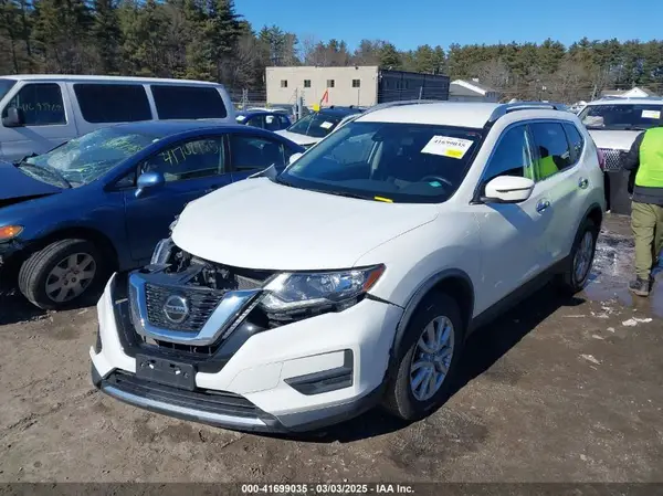 JN8AT2MV9LW120852 2020 NISSAN ROGUE - Image 2