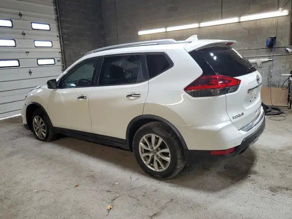 JN8AT2MV9LW123914 2020 NISSAN ROGUE - Image 2