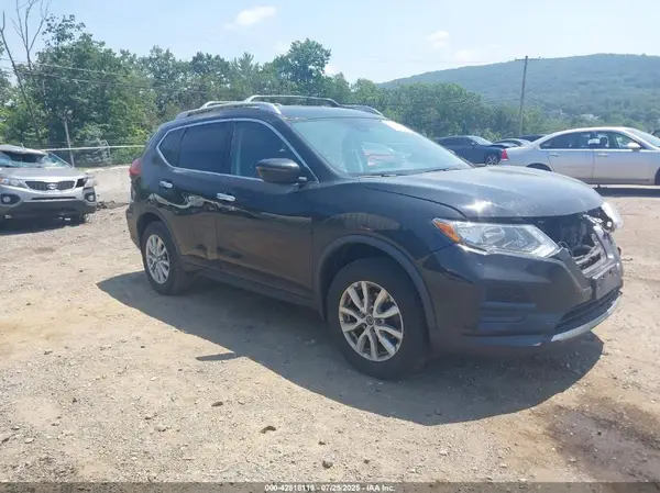 JN8AT2MV9LW135142 2020 NISSAN ROGUE - Image 1