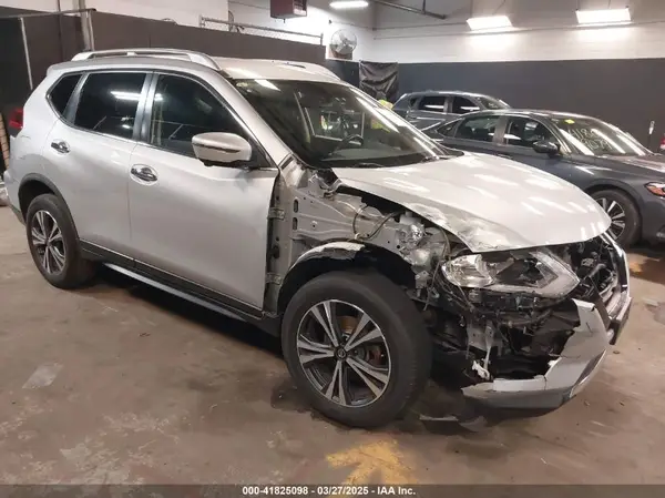 JN8AT2MV9LW140955 2020 NISSAN ROGUE - Image 1
