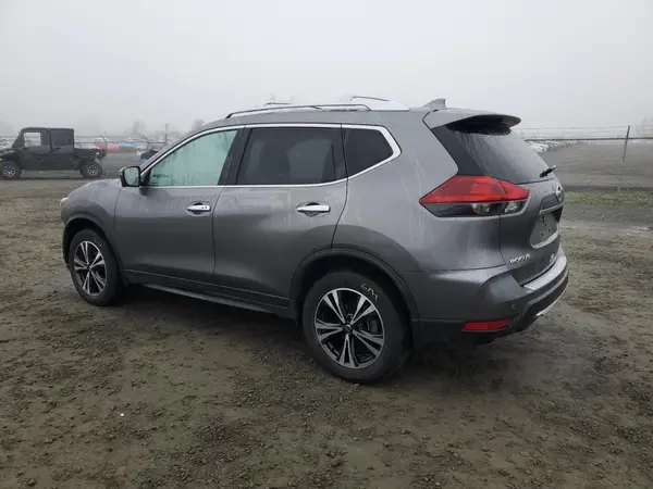 JN8AT2MV9LW141166 2020 NISSAN ROGUE - Image 2