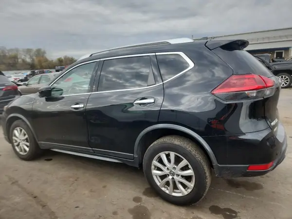 JN8AT2MV9LW142771 2020 NISSAN ROGUE - Image 2