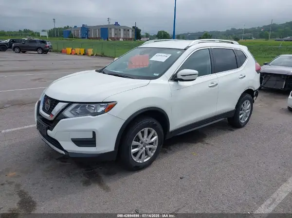 JN8AT2MV9LW143063 2020 NISSAN ROGUE - Image 2