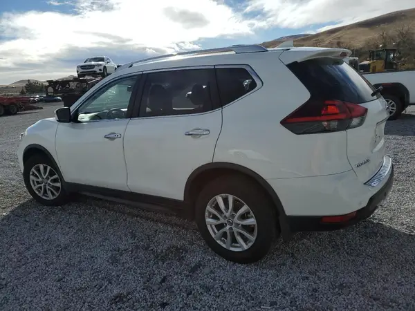 JN8AT2MV9LW143323 2020 NISSAN ROGUE - Image 2