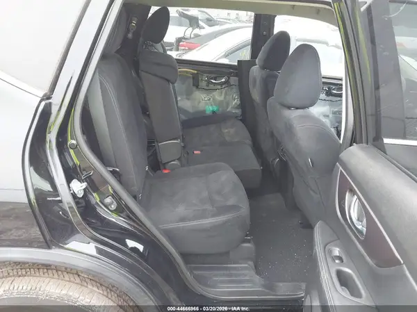 JN8AT2MVXGW136449 2016 NISSAN ROGUE - Image 8