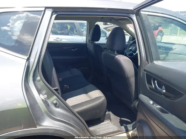 JN8AT2MVXHW001442 2017 NISSAN ROGUE - Image 8