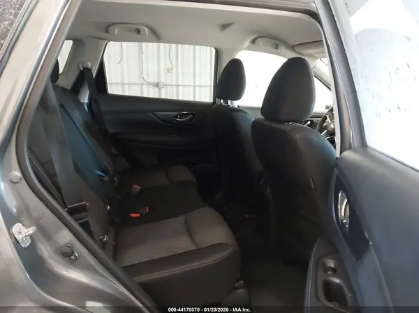 JN8AT2MVXHW002123 2017 NISSAN ROGUE - Image 8