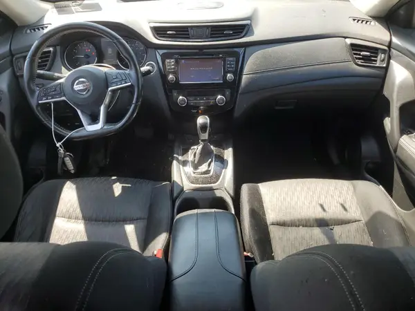 JN8AT2MVXHW009055 2017 NISSAN ROGUE - Image 8