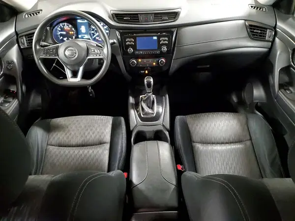 JN8AT2MVXHW009573 2017 NISSAN ROGUE - Image 8