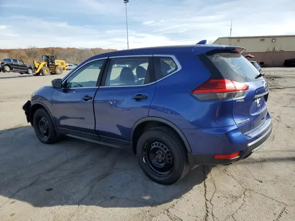 JN8AT2MVXHW010772 2017 NISSAN ROGUE - Image 2