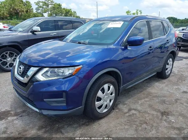 JN8AT2MVXHW011131 2017 NISSAN ROGUE - Image 2