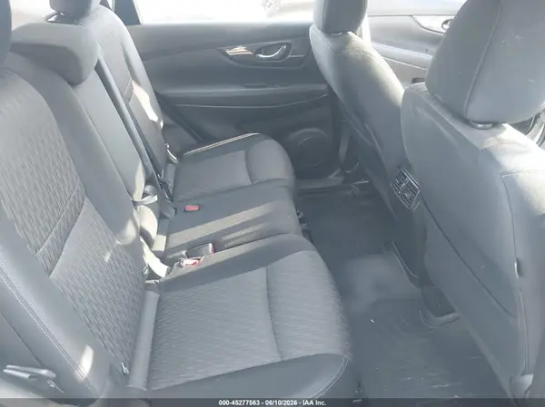 JN8AT2MVXHW012506 2017 NISSAN ROGUE - Image 8