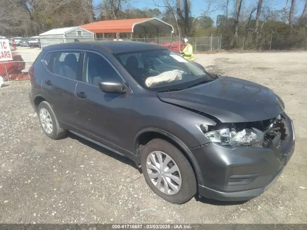 JN8AT2MVXHW013042 2017 NISSAN ROGUE - Image 1