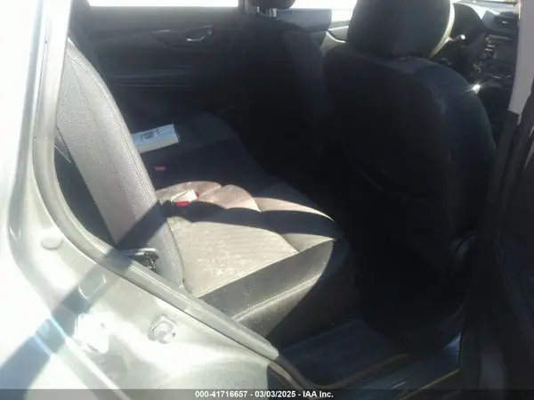 JN8AT2MVXHW013042 2017 NISSAN ROGUE - Image 8