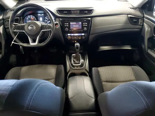 JN8AT2MVXHW013106 2017 NISSAN ROGUE - Image 8