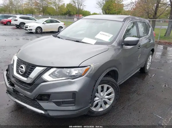 JN8AT2MVXHW014059 2017 NISSAN ROGUE - Image 2