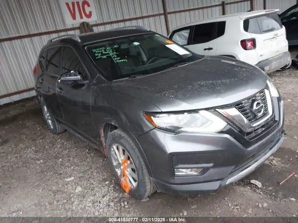 JN8AT2MVXHW014773 2017 NISSAN ROGUE - Image 1