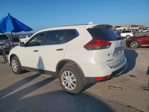 JN8AT2MVXHW015227 2017 NISSAN ROGUE - Image 2