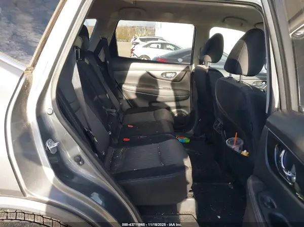 JN8AT2MVXHW016233 2017 NISSAN ROGUE - Image 8