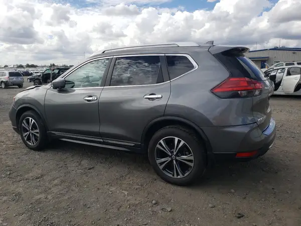 JN8AT2MVXHW017642 2017 NISSAN ROGUE - Image 2