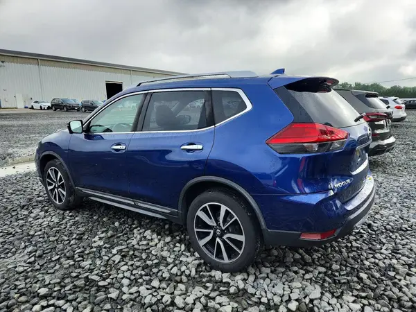 JN8AT2MVXHW018113 2017 NISSAN ROGUE - Image 2