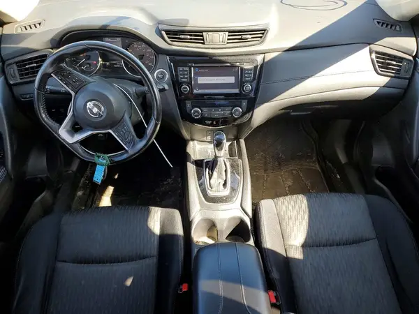 JN8AT2MVXHW020749 2017 NISSAN ROGUE - Image 8
