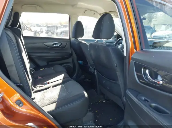 JN8AT2MVXHW020928 2017 NISSAN ROGUE - Image 8