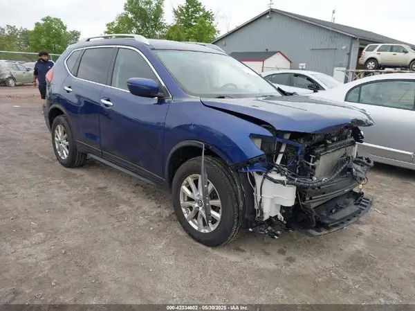 JN8AT2MVXHW021593 2017 NISSAN ROGUE - Image 1