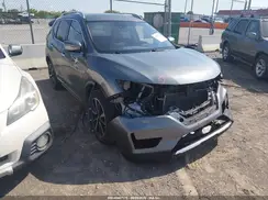 JN8AT2MVXHW023005 2017 NISSAN ROGUE